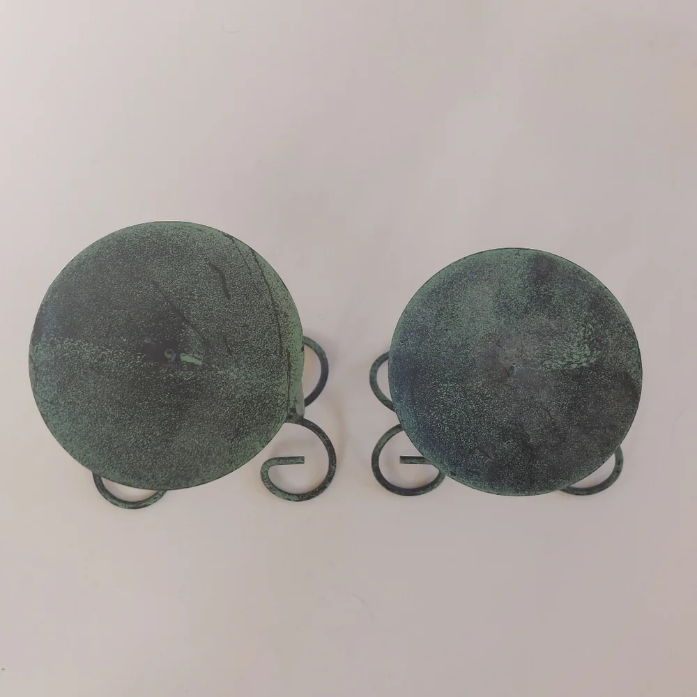 ✨️LiteTyme 2 piece grape candleholder set